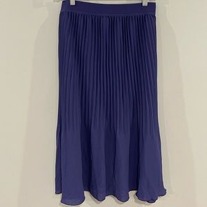 NWT J.Crew Navy Midi Pleated Skirt in Size 4